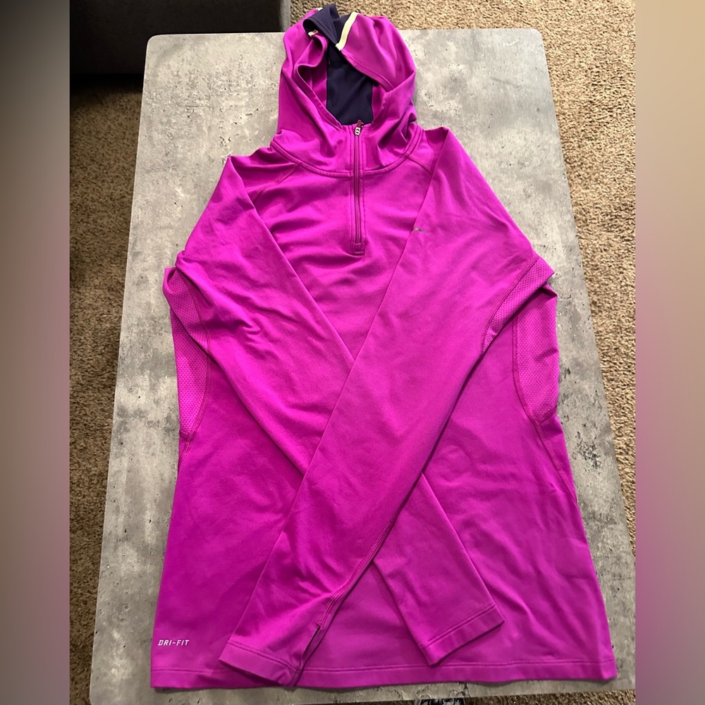 Nike Dry Fit- Half Zip- XL